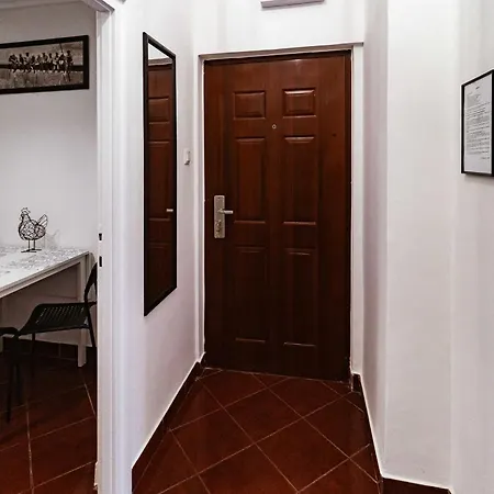 Apartment Lenapartman - *